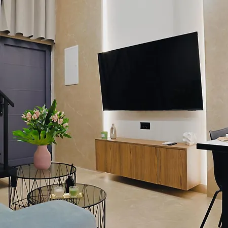 Elan Loft Apartment *